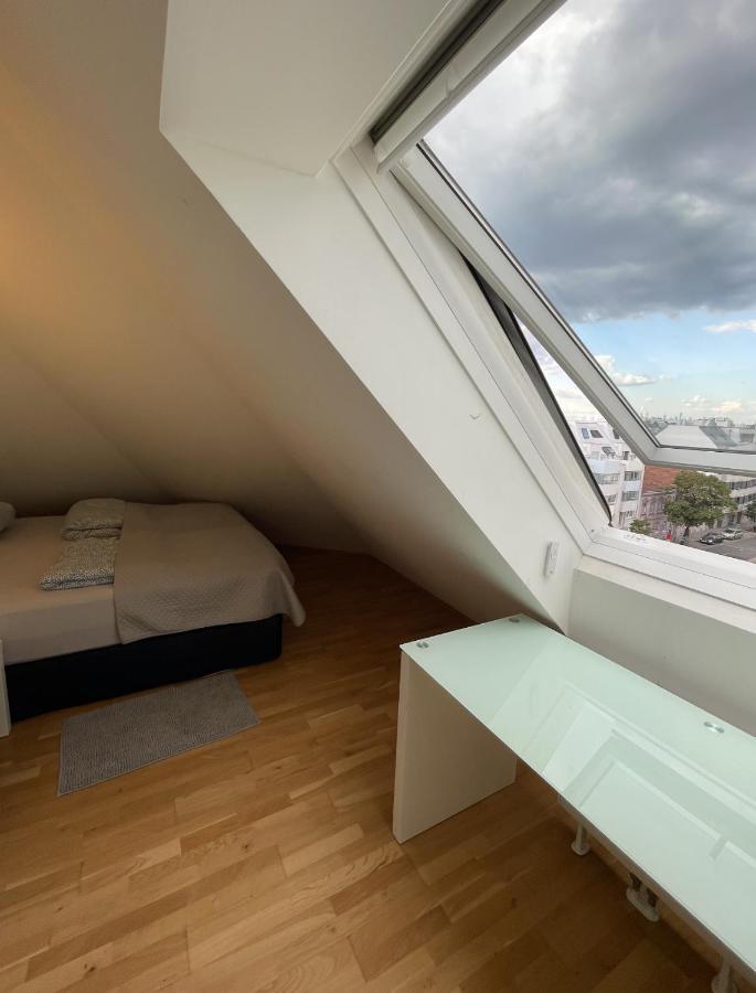 Eca Rooftop Live - Private Rooms & Serviced Apartments Wien Exterior foto